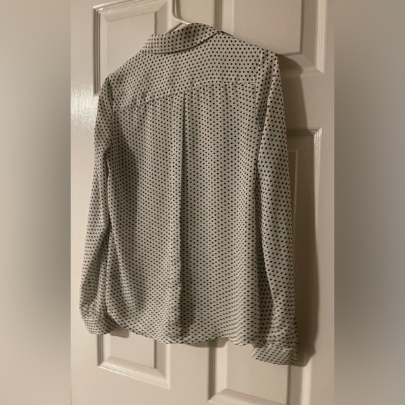 FREE w/bundle🙃 The Limited Heart Pattern Button-up size S - Picture 3 of 8